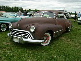 1947 Oldsmobile 98.jpg